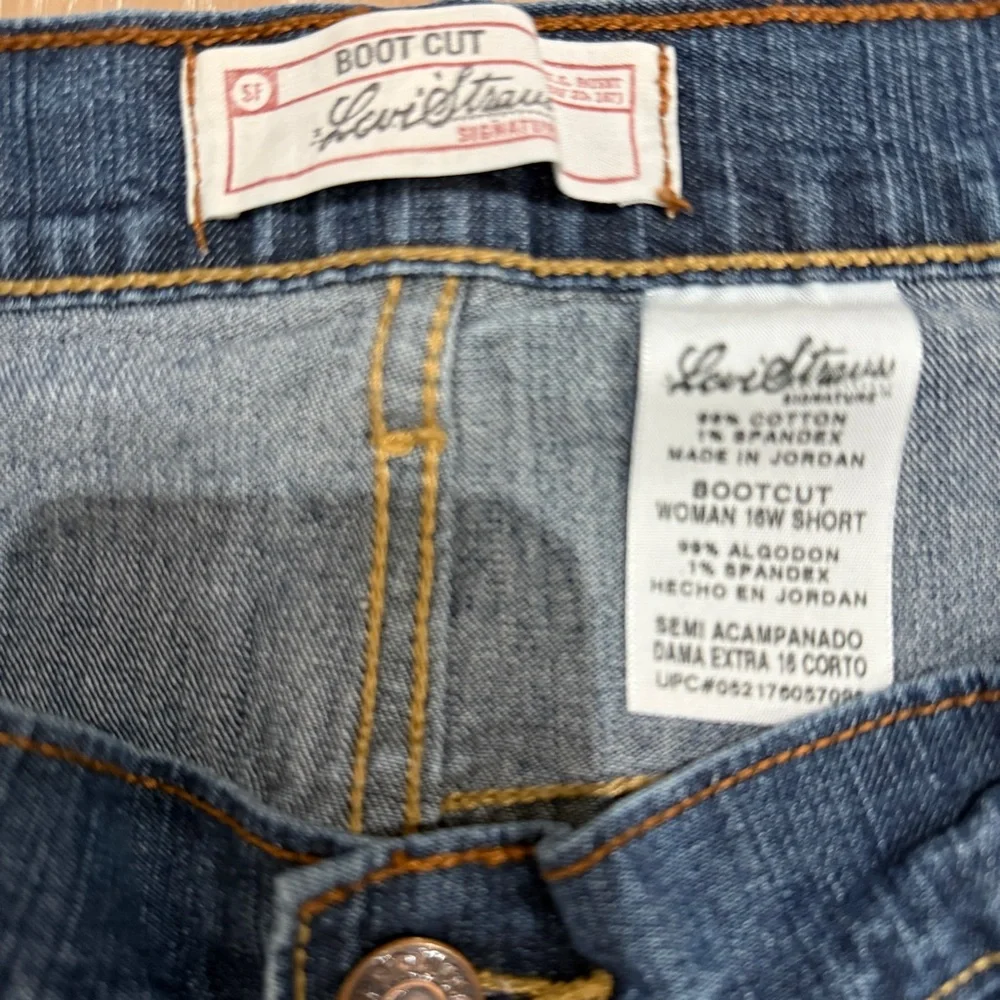 Levi’s  Strauss denim boot cut jeans size 16 short